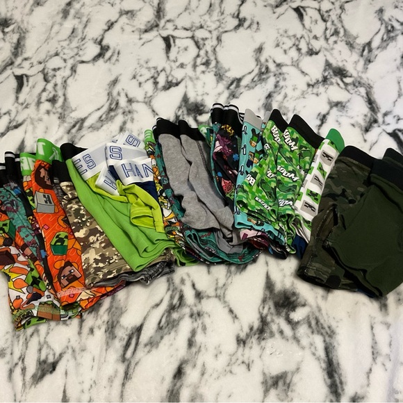 25 pairs of xs and s boys boxer briefs - Picture 1 of 1